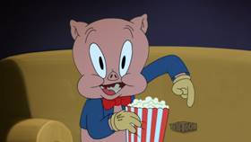 Screenshots from the 2021 Warner Bros. Television cartoon Parky Pig