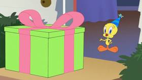 Screenshots from the 2021 Warner Bros. Television cartoon Happy Birdy to You