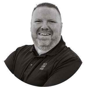 Steven Oldham headshot