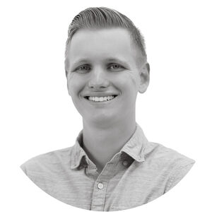 Casey Lindsey headshot