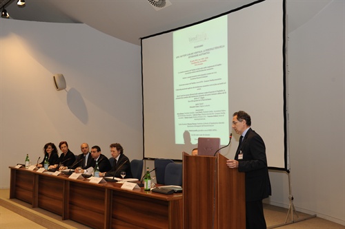 Marco Monaco parla alla conferenza stampa di apertura di Venditalia 2010