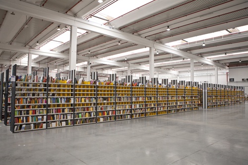 Centro di distribuzione, interno 4