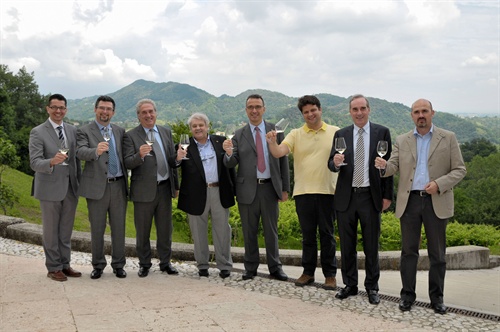 I fratelli Serena con le autorità presenti all'evento