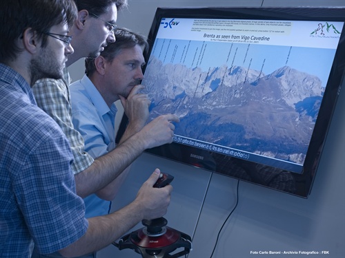 fbk 24-06 34367_credits.jpg