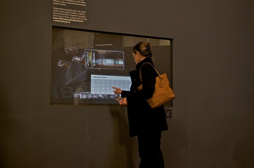 alla fine della mostra, il totem interattivo ricostruisce il percorso ed evidenzia le preferenze