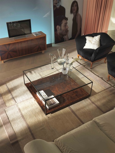 TAVOLINO IN FERRO BATTUTO
Art. 141   /   Dim. cm 130x130x h.45