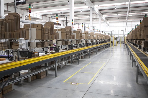 Amazon - Centro di distribuzione di Castel San Giovanni - interni