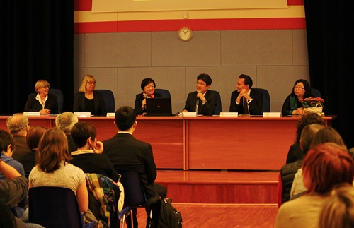 Un momento della cerimonia di inaugurazione