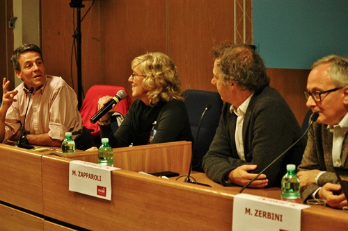 Un momento del dibattito