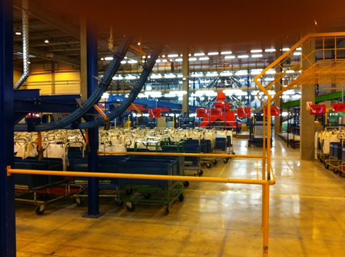 Fig. 5 - Centro di distribuzione di Showroomprive in Francia