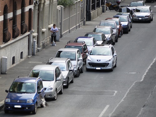 parcheggio-auto2jpg.jpg