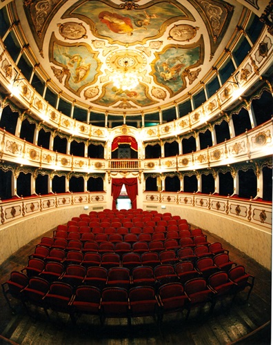busseto-teatro-verdi.jpg