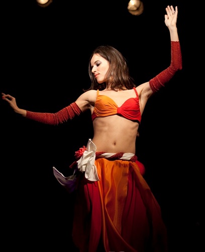 Danza del ventre.
Credits khatawat