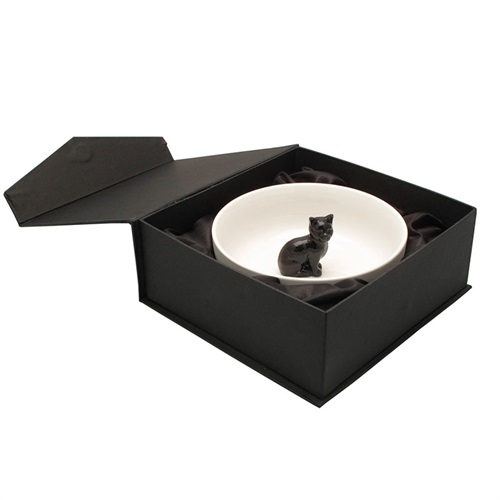 Ciotola con gatto nero