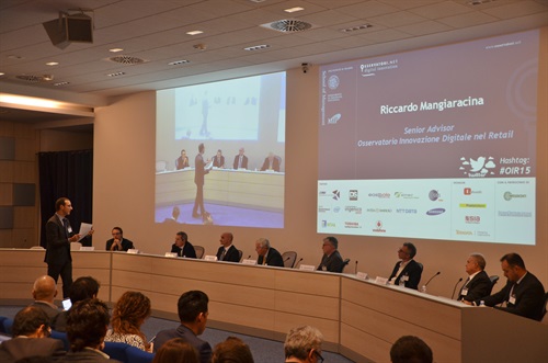 La tavola rotonda con Riccardo Mangiaracina, direttore dell'Osservatorio Innovazione Digitale nel Retail
