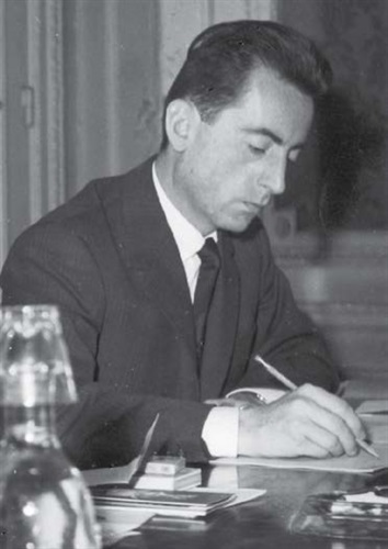 Giuseppe Del Bo, direttore dell'Istituto Feltrinelli nel 1956
