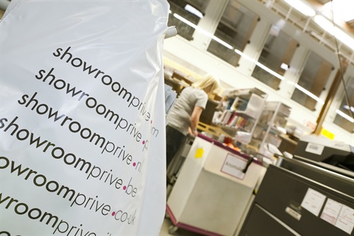 SHOWROOMPRIVE.COM:FATTURATO IN CRESCITA DEL 40% NEL 2014 E LANCIO DEL SITO MULTI-VALUTA ACCESSIBILE IN 167 PAESI 