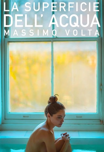 Copertina de La superficie dell'acqua di Massimo Volta