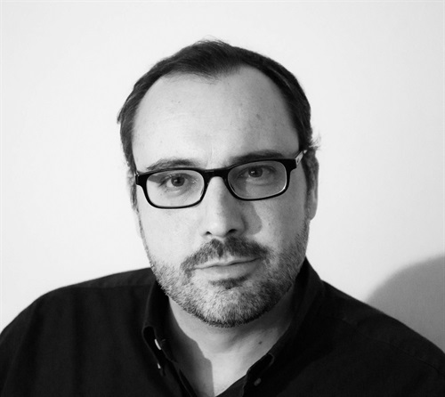 Riccardo Bruni, di Orbetello (GR), giornalista de La Nazione e autore di thriller