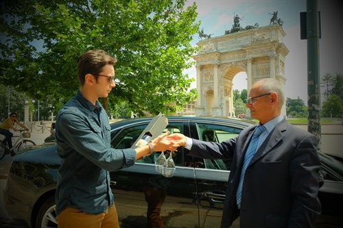 Tannico.it pensa all’aperitivo e Uber te lo consegna - Arco della Pace, Milano