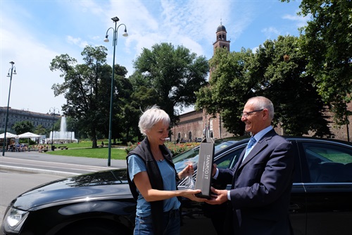 Tannico.it pensa all’aperitivo e Uber te lo consegna - Piazza Castello, Milano