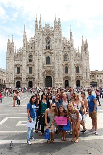 Studenti Internazionali in piazza Duomo 