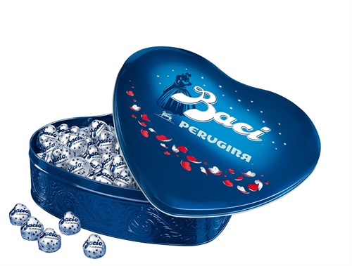 BACI PERUGINA - Scatola a forma di cuore con cioccolatini fondenti ripieni al gianduia e nocciola intera.