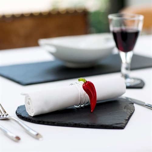 Set di 2 sottopiatti a forma di cuore.