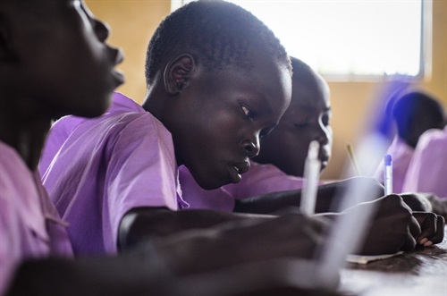 FONDAZIONE AVSI_Sud Sudan - educazione scolastica per vivere.jpg