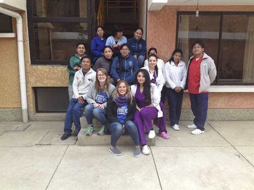 Elisa, Facoltà di Scienze della formazione e Giulia, Facoltà di Psicologia, UCSC Charity Work Program 2015 - Bolivia