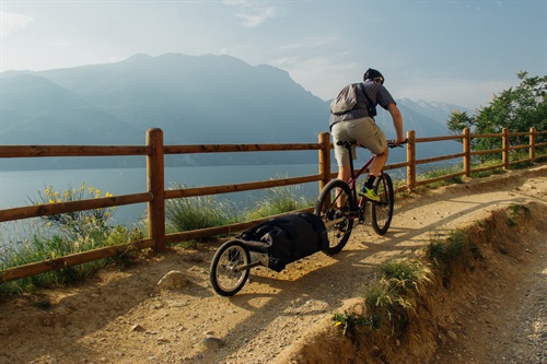 e all'avventura con la mountain bike