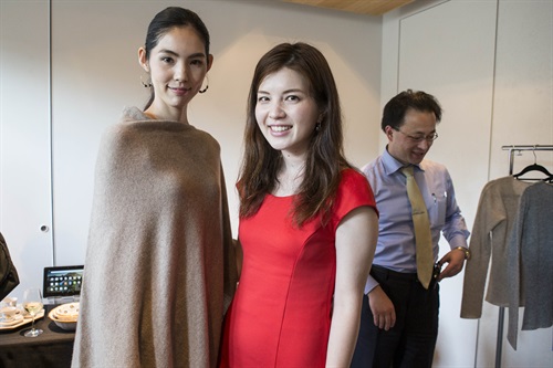 Prodotti di Dalle Piane Cashmere esposti nel corso della conferenza