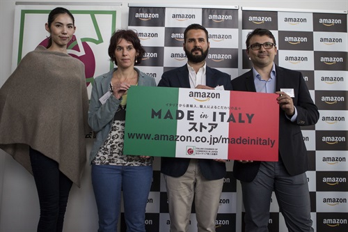Da sinistra: Lorenza Adami, ceramista di Sbigoli Terrecotte, Leonardo Dondini, Responsabile commerciale presso Da sinistra: Leonardo Dondini, Maglificio Angorelle srl -  Dalle Piane Cashmere, Federico Testa, Storia penne