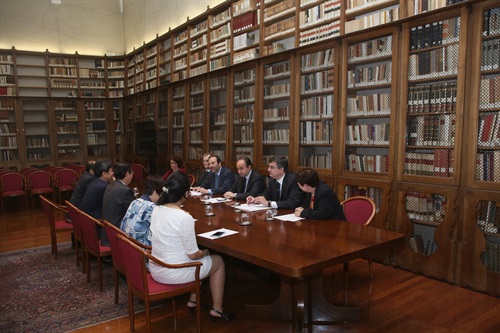 Un momento della sigla