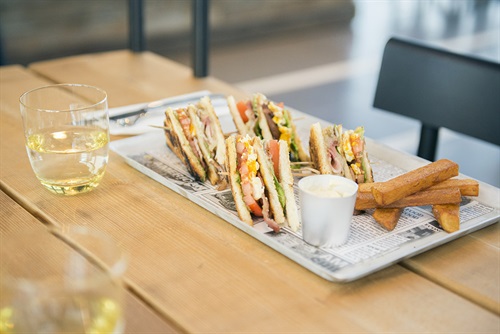 ZestEat sperimenta il self-ordering di prossimità: sceglie SmartTouch Menu