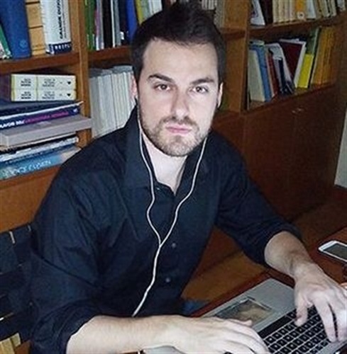 Enrico Mauro, admin della pagina BOOM. Friendzoned.