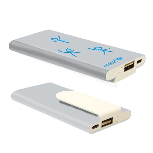 UNICEF CARICABATTERIE PIATTO ARGENTO - Disponibile su Amazon.it.