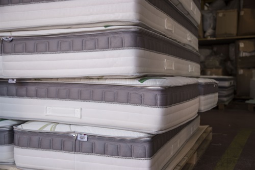 Materasso Matrimoniale Memory Onda Misura 160x190 Alto 21 cm Rivestimento Aloe Argento con Fascia 3D Air Sfoderabile Prezzo corrente per il Black Friday:	EUR 240,00