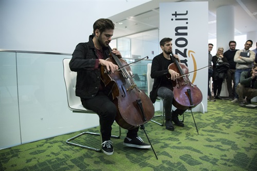 2Cellos: live @Amazon!