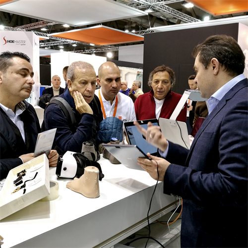 The Store of the Future & the Factory of the Future towards the era of Footwear 4.0: CONNECTED at SIMAC 2017