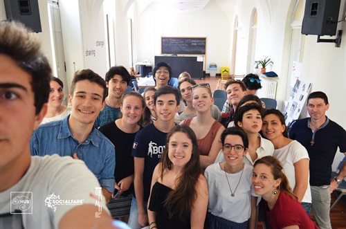 l'Hub_connecting_ideas creazione campagna di crowdfunding.jpg