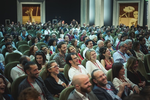 la platea durante un talk
