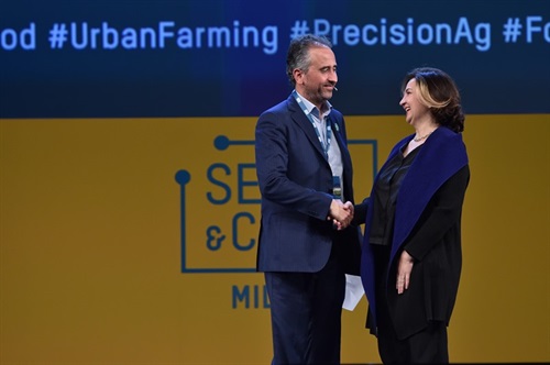 Ms. Diana Battaggia and Mr. Marco Gualtieri, Seeds&Chips Founder and Chairman.jpg