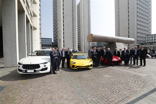 Mostra di auto all'evento di lancio di MUNER