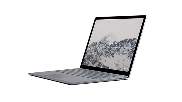 Microsoft Surface Laptop, Processore i5, SSD da 128, RAM 4 GB, Platino.