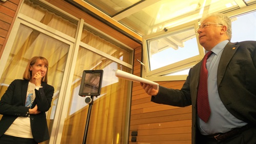 Un momento della presentazione, con l'avv. Marco Ascoli e Cora Scandroglio, Marketing Manager Elmec