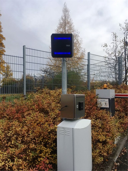 RFID Compact RAIN UHF Reader per demo controllo accessi veicolari