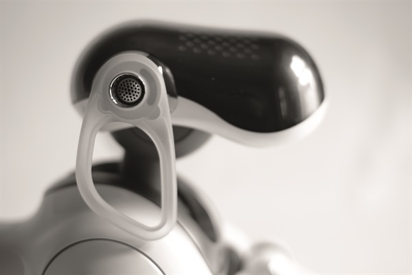 Aibo ERS-7M3 White Pearl (Foto di Valentino Candiani)