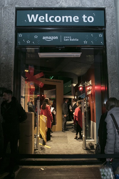 Ingresso di Amazon Xmas San Babila