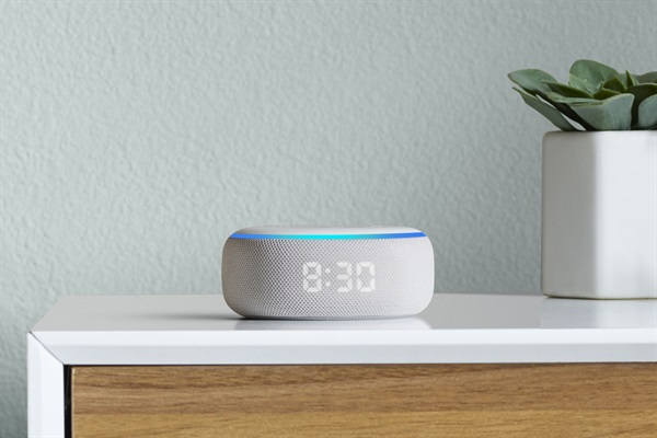 Echo Dot con orologio